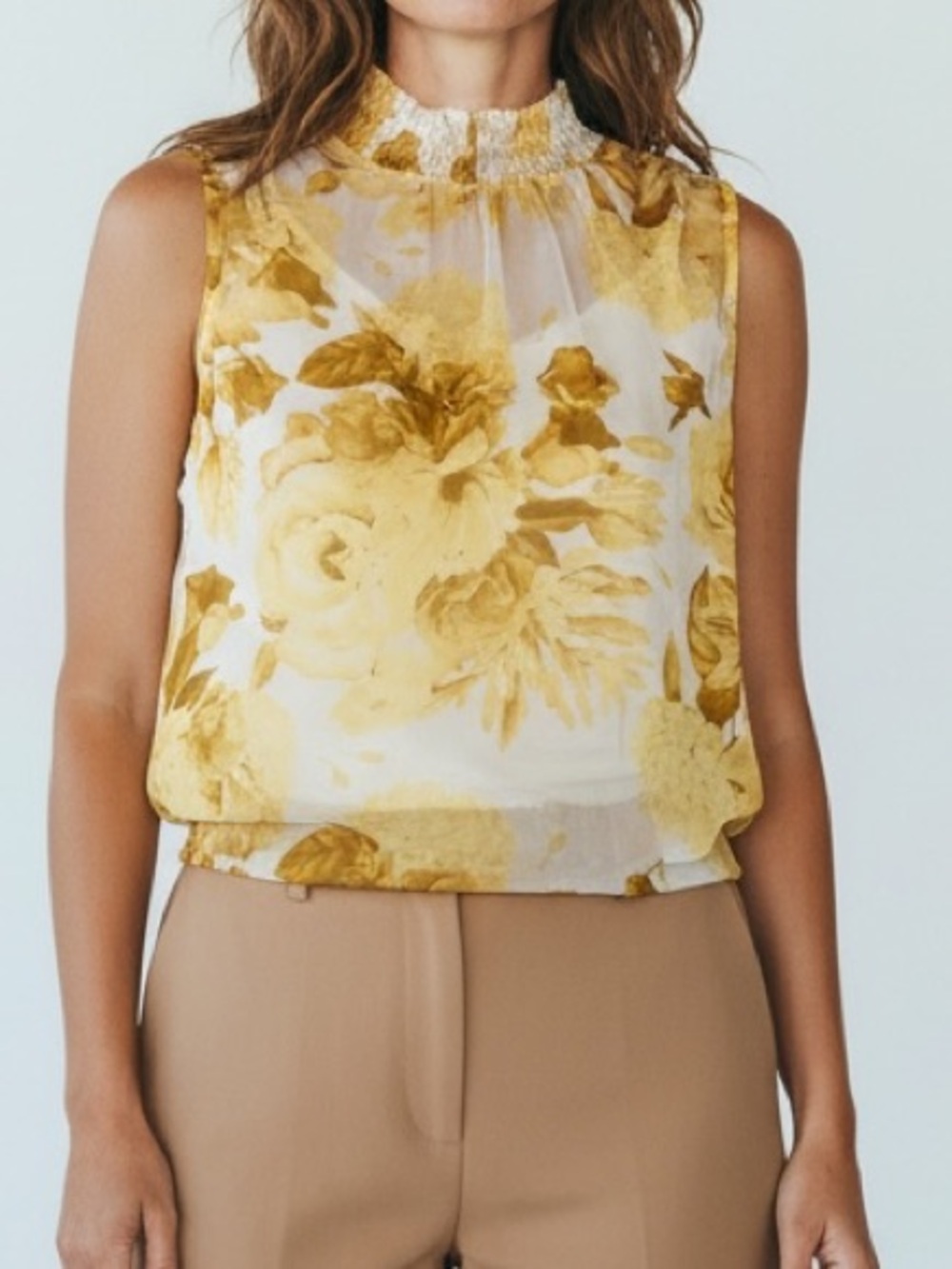 Express floral smocked mock neck  sleeveless blouse sz XS